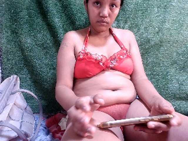 Lutricia live cam on BongaCams