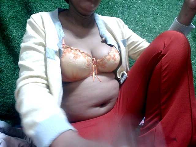 Lutricia live cam on BongaCams