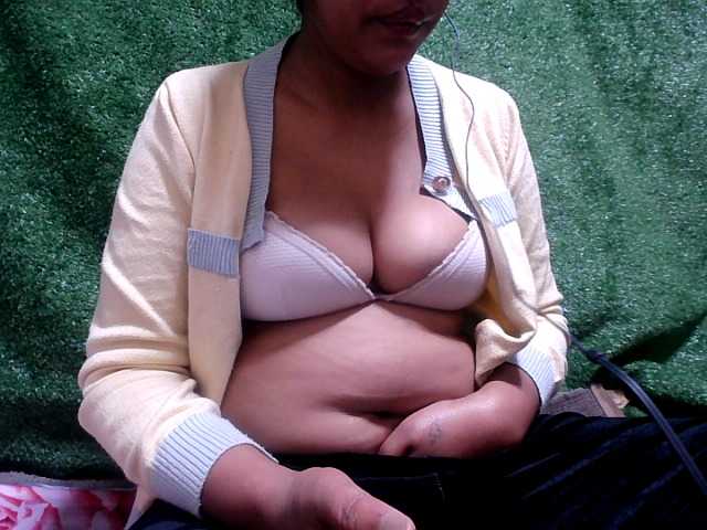 Lutricia live cam on BongaCams