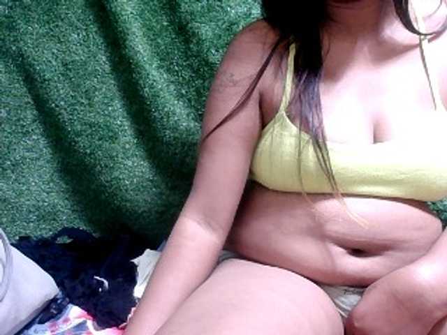 Lutricia live cam on BongaCams