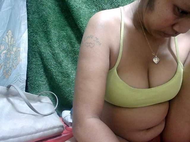 Lutricia live cam on BongaCams