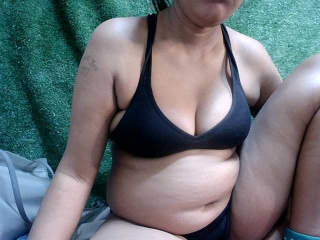 Lutricia live cam on BongaCams