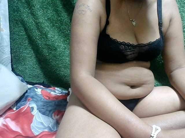 Lutricia live cam on BongaCams