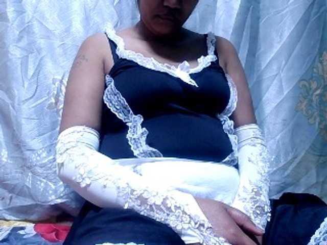 Lutricia live webcam show