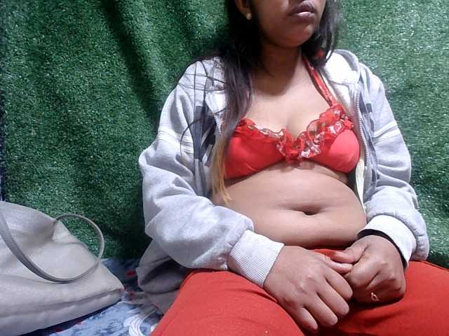 Lutricia live cam on BongaCams