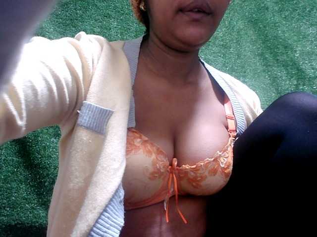 Lutricia live cam on BongaCams