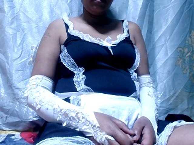 Lutricia live webcam show