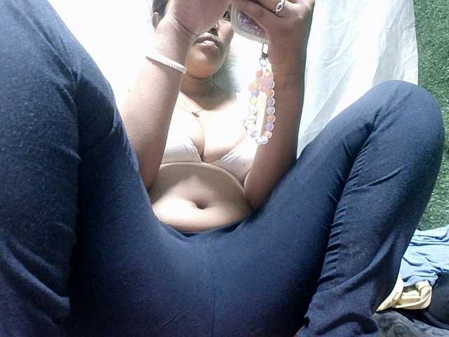 Lutricia live cam on BongaCams