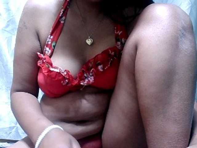 Lutricia live cam on BongaCams