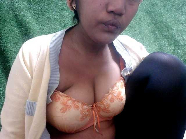 Lutricia live cam on BongaCams