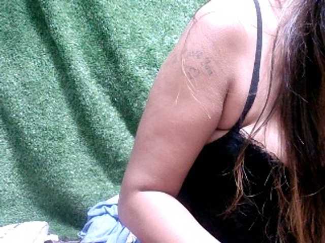 Lutricia live cam on BongaCams