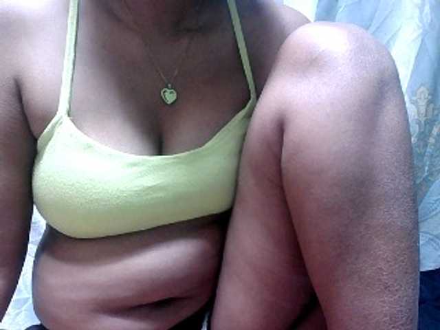 Lutricia live cam on BongaCams