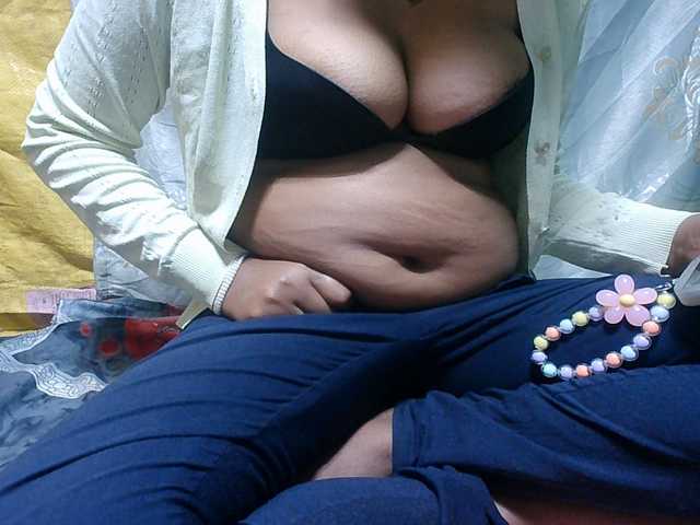 Lutricia live cam on BongaCams