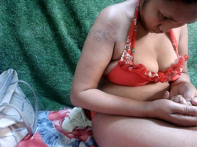 Lutricia live cam on BongaCams