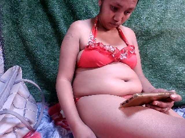 Lutricia live cam on BongaCams