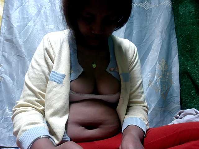 Lutricia live cam on BongaCams