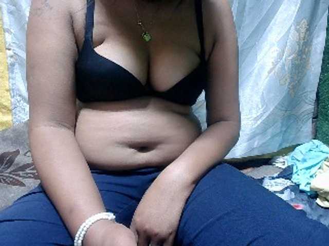 Lutricia live cam on BongaCams