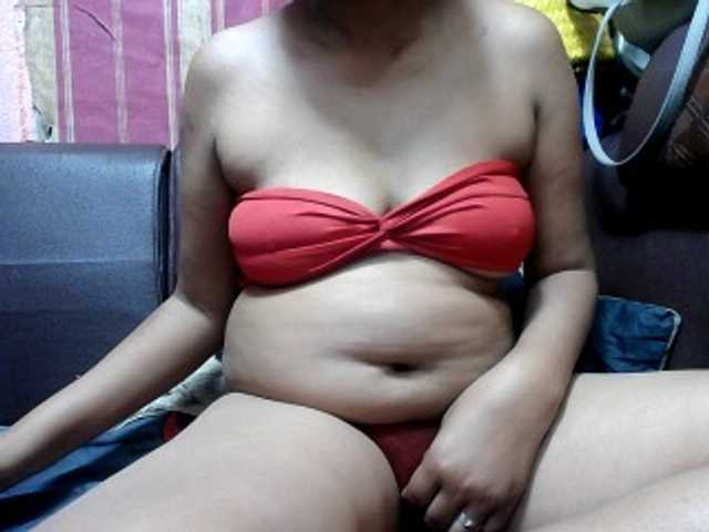 Lutricia live cam on BongaCams
