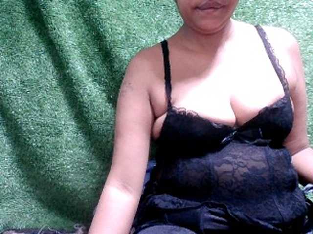 Lutricia live cam on BongaCams