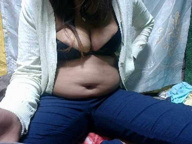 Lutricia live cam on BongaCams