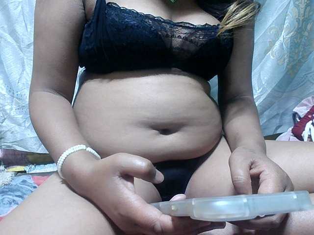 Lutricia live cam on BongaCams
