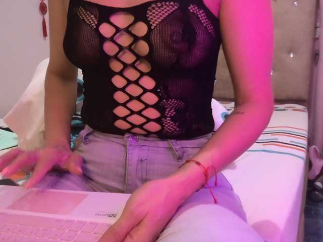 sofia8428 live cam on BongaCams