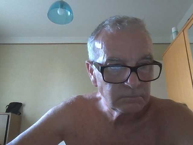 dicab132 live webcam show