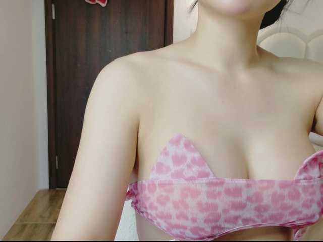 CuteCatxxx live cam on BongaCams