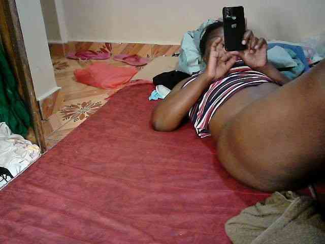 LOVELY-JAZMINE webcam