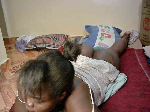 LOVELY-JAZMINE webcam