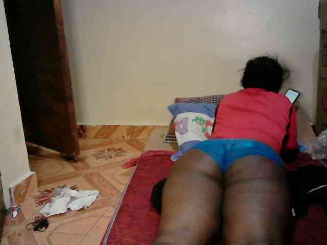 LOVELY-JAZMINE webcam