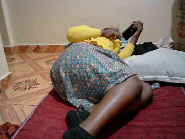 LOVELY-JAZMINE webcam