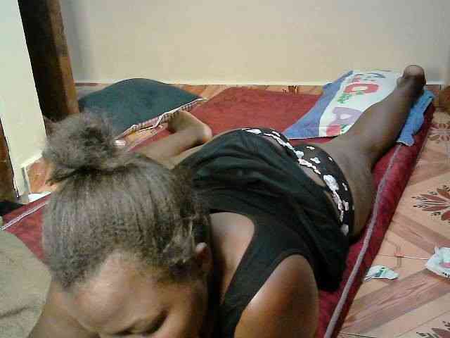 LOVELY-JAZMINE webcam