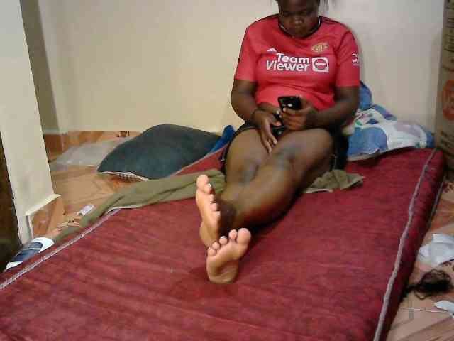 LOVELY-JAZMINE webcam