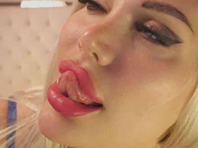 DrBarbie webcam