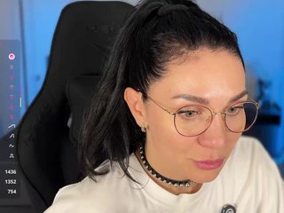 F_A_M_E Porn Show