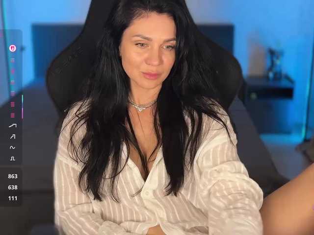 F_A_M_E live webcam show