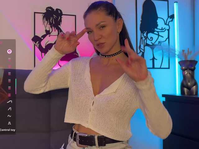 Buffi's BongaCams show and profile