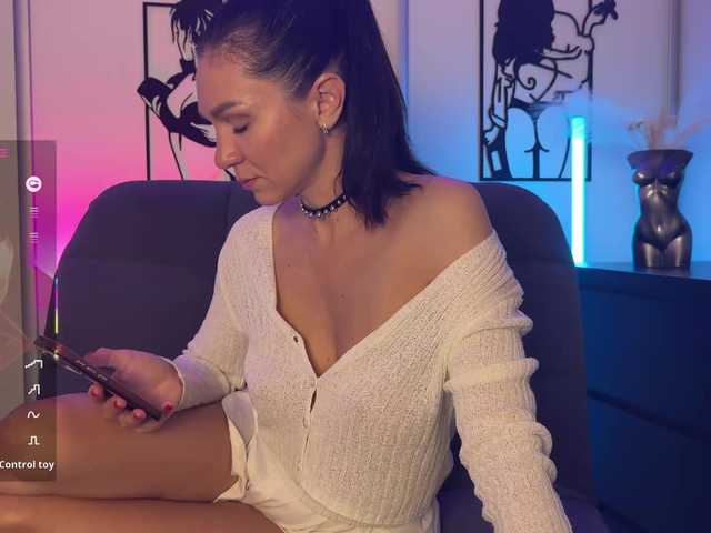 Buffi's BongaCams show and profile