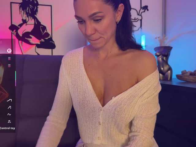 Buffi's BongaCams show and profile