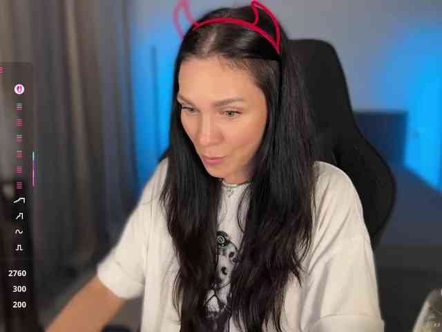 F_A_M_E webcam