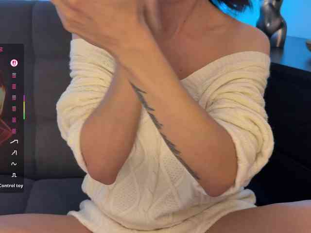 F_A_M_E webcam