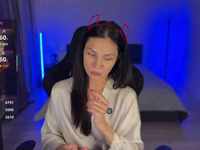 F_A_M_E webcam