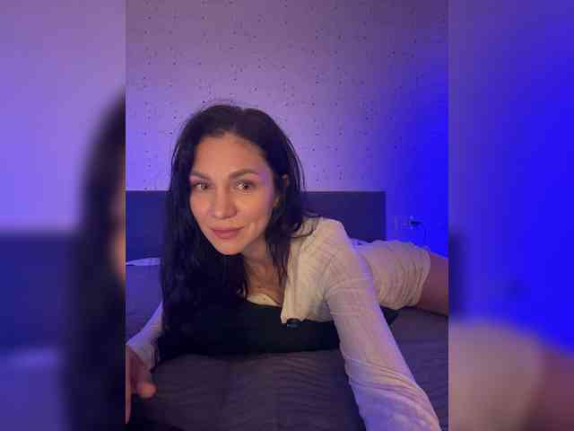 F_A_M_E webcam