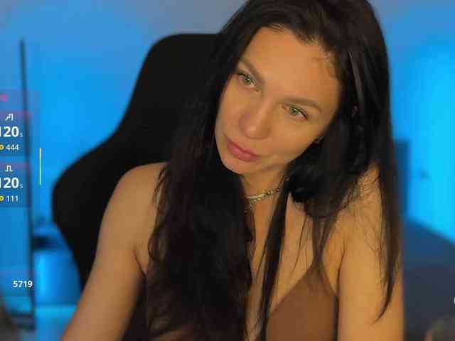 F_A_M_E webcam