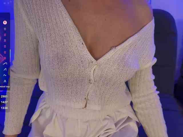 F_A_M_E webcam
