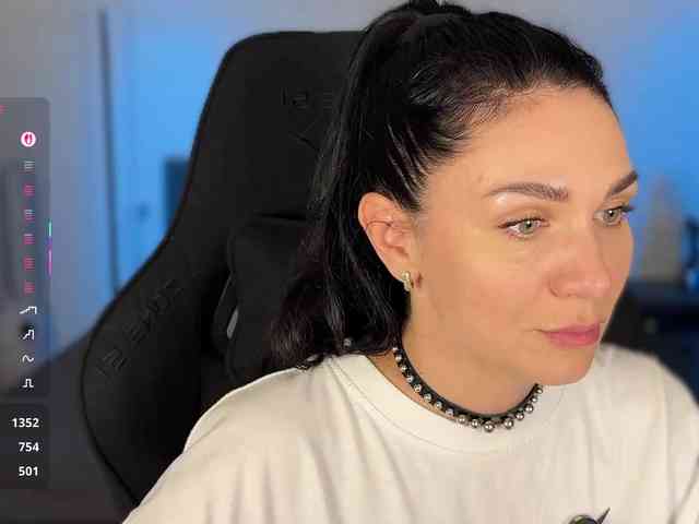 F_A_M_E webcam