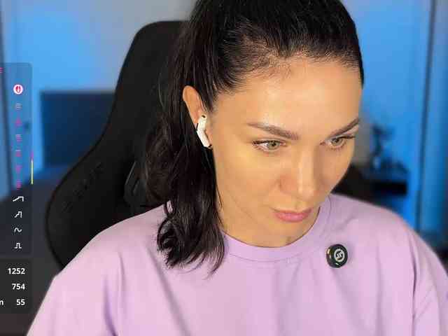 F_A_M_E webcam