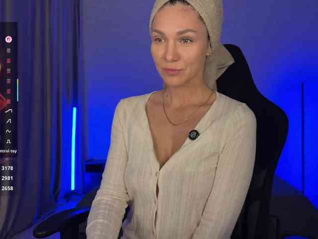 F_A_M_E webcam