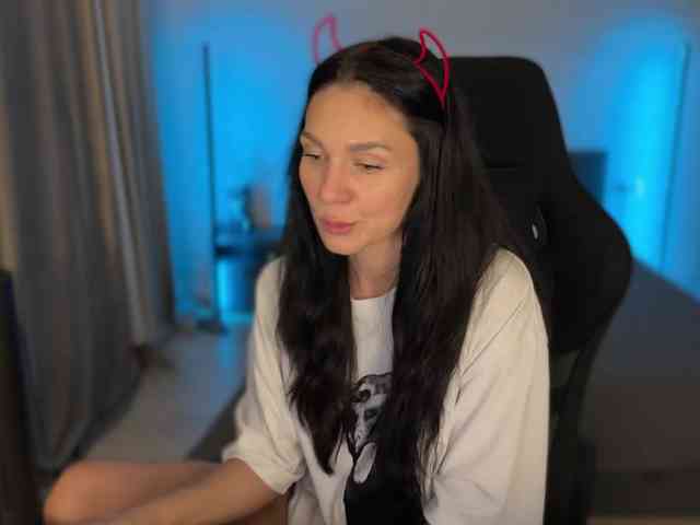 F_A_M_E webcam